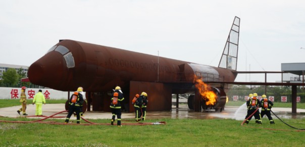 飞机火灾事故处置训练设施