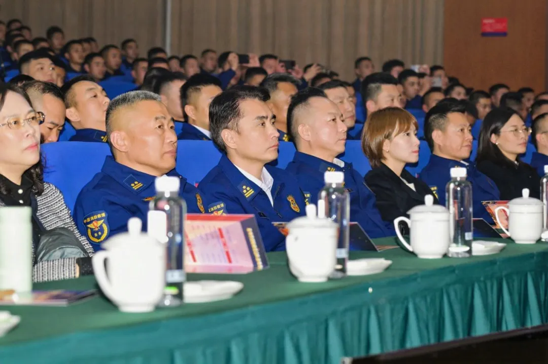 青春赴使命·忠诚铸荣光 ——总队新训大队举办2026年元旦迎新文艺汇演